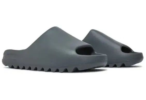 Yeezy Slide